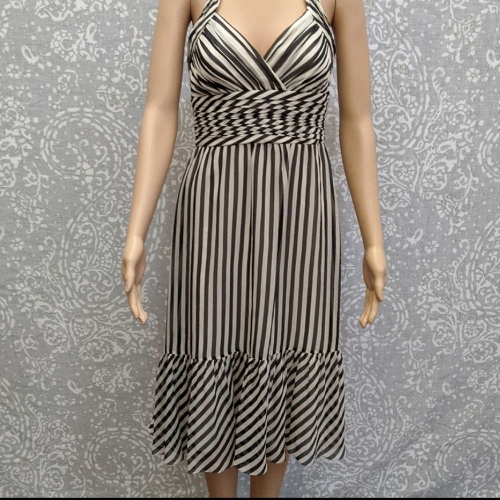 Chiffon Halter Dress NWT size 4 BCBG